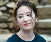 吃瓜！美女董事长出轨拍浮教员！谈天纪录被曝光！麻花星空无尽传媒造造有限公司V（）-今日份的瓜丨杨子谈直播求婚被黄圣依痛骂杨幂自驾新疆找迪丽热巴当翻译